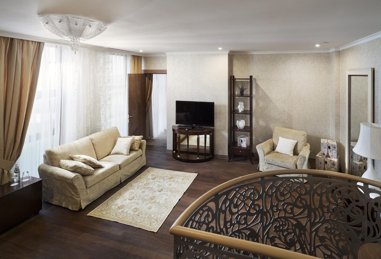 Superior Golf And Spa Resort คาร์คิฟ ภายนอก รูปภาพ