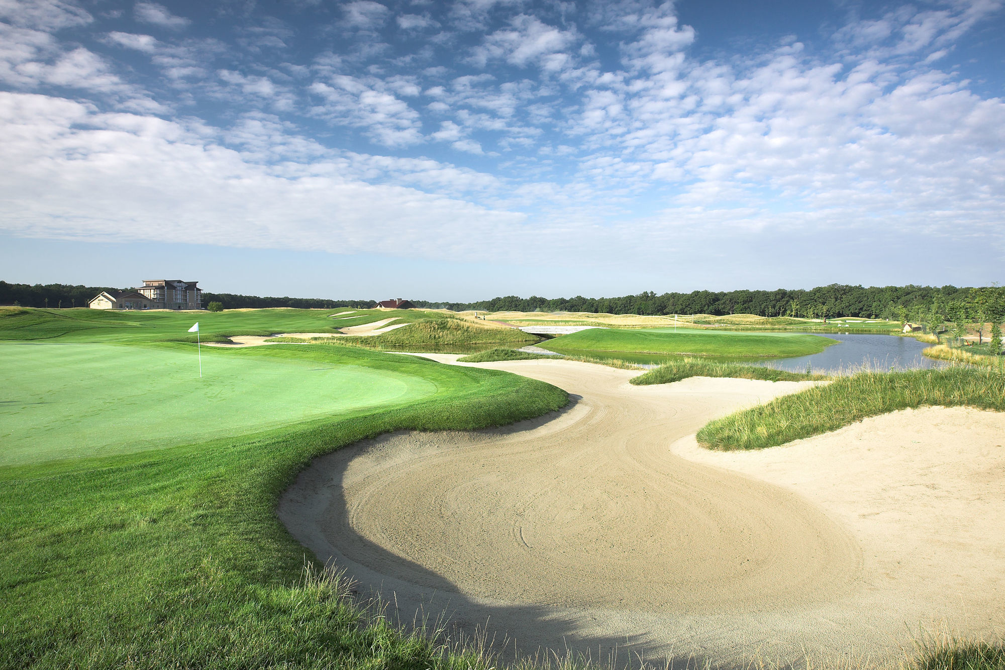 Superior Golf And Spa Resort คาร์คิฟ ภายนอก รูปภาพ
