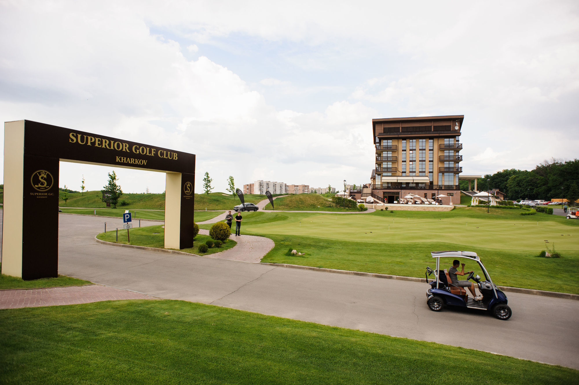 Superior Golf And Spa Resort คาร์คิฟ ภายนอก รูปภาพ