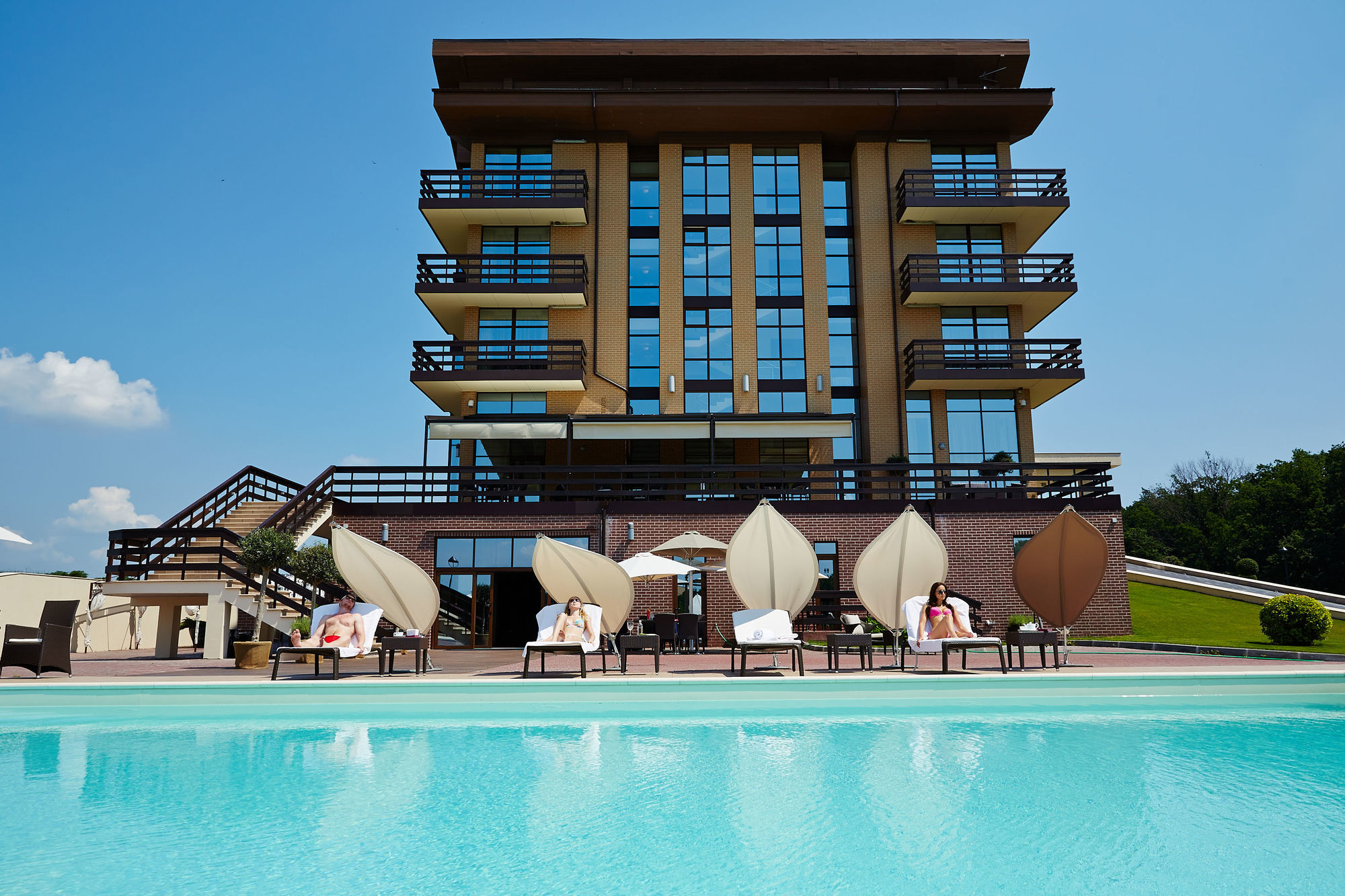 Superior Golf And Spa Resort คาร์คิฟ ภายนอก รูปภาพ