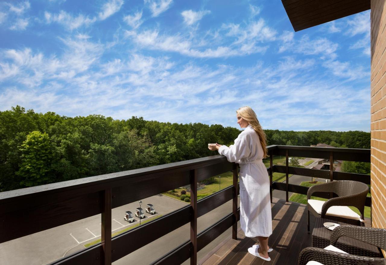 Superior Golf And Spa Resort คาร์คิฟ ภายนอก รูปภาพ