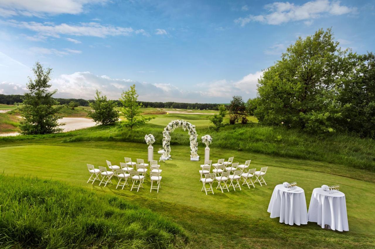 Superior Golf And Spa Resort คาร์คิฟ ภายนอก รูปภาพ